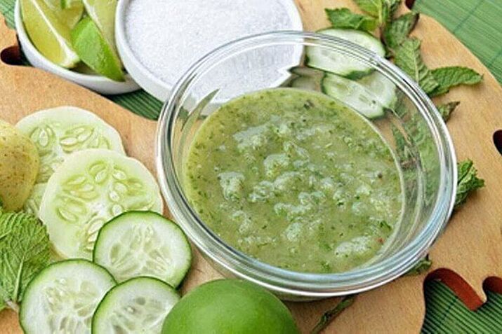 The cucumber mask will help keep the skin fresh and young